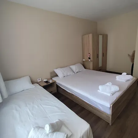 Golden Apartment *